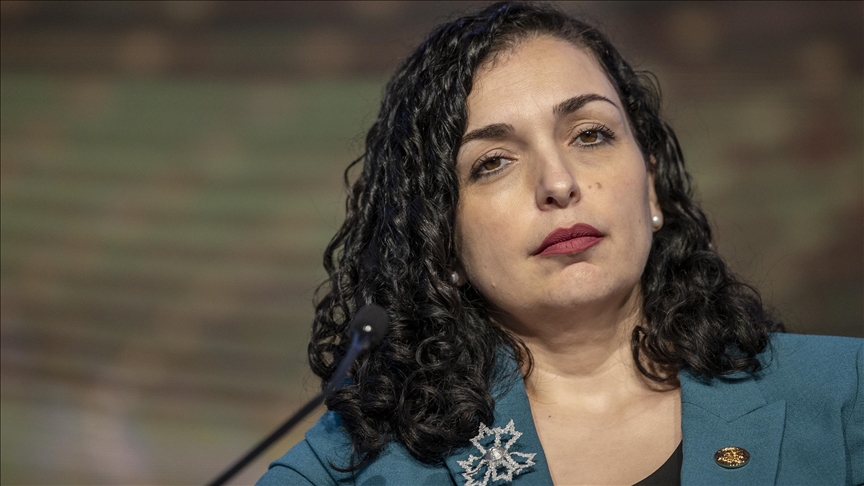 FLETËRRUFE Osmani sulmon brutalisht gazetarët, i akuzon se ia rrezikuan vajzat