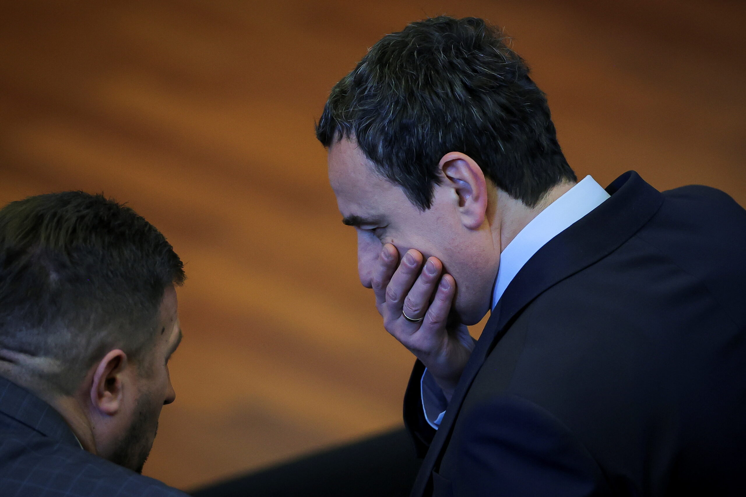 <span>I kastruari i GUXO-s</span> Albin Kurti nuk guxon të mos e nominojë Vjosa Osmanin edhe po të donte